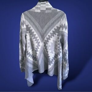 Cloudchaser Women’s Silver and White Waterfall Southwest Cardigan Size Large